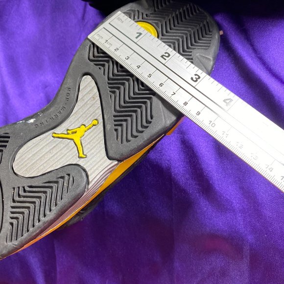 📌Jordan 14 Retro Thunder signature shoe Size 3Y - Picture 7 of 11
